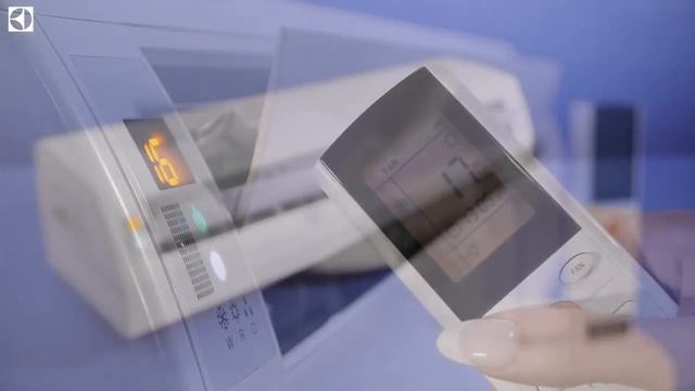 Сплит-система Electrolux PORTOFINO DC Inverter (EACS/I-12HP/N3_15Y) смотреть онлайн