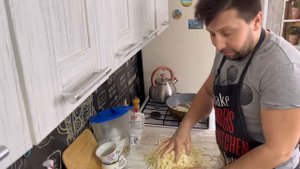 Вкусная Тушеная капуста на сковороде.Рецепты из капусты на ужин. Тушеная капуста на каждый день!
