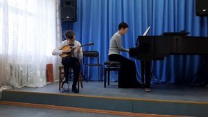 А. Безенсон "Заброшенный дом", М.Товпеко "Вдоль по Питерской"