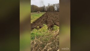 Пахота трактор т 40 , регулировка плуга по ранее записанным размерам , плуг два корпуса трактор1мос