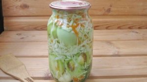 Зеленые помидоры с капустой на зиму