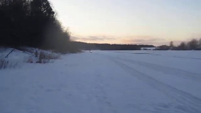 Тест на скорость,буксировщик с центральным расположением двигателя. смотреть онлайн