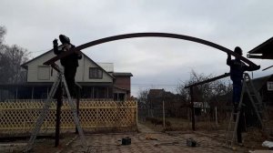 Монтаж навеса из поликарбоната.