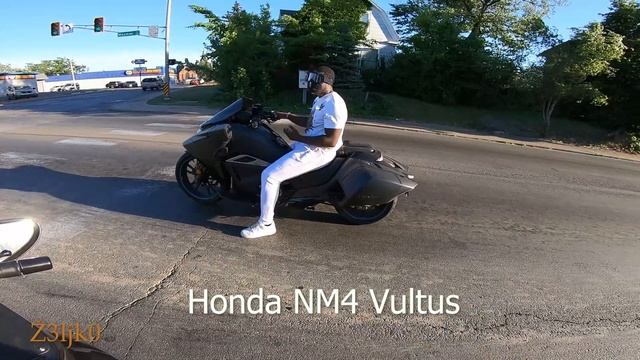 Honda NM4 Vultus??? смотреть онлайн