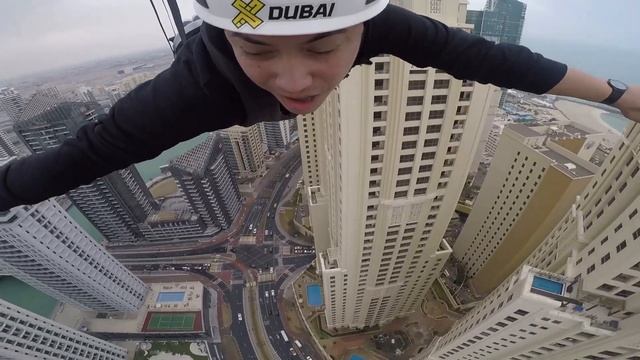 XLINE DUBAI MARINA - MARCH 2019 || THE WORLD’S LONGEST URBAN ZIPLINE смотреть онлайн