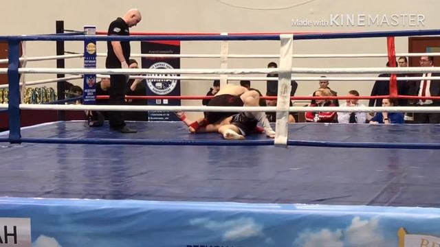 Хороший бой/РУССКИЙ 22года VS ТАДЖИК 32года/опыт взял своё😕 смотреть онлайн