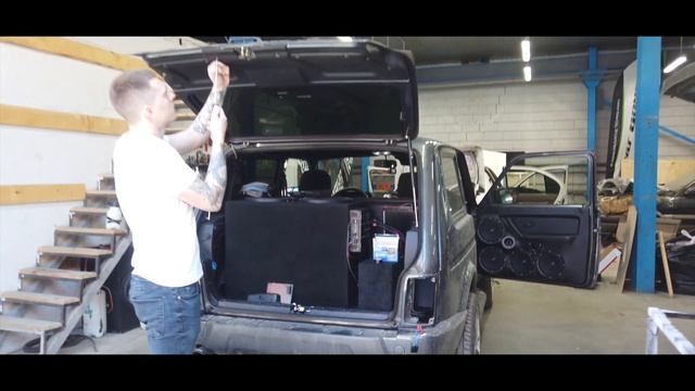 Музыкальная шкатулка на все деньги (Нива Urban) смотреть онлайн