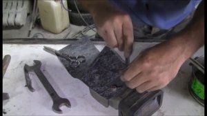 Почему компрессор долго работает и не успевает накачивать воздух в рессивер.