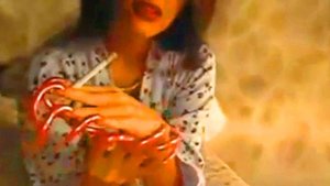 Long red fingernails ( Длинные красные ногти )