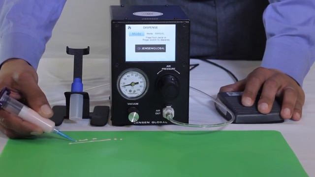 Jensen Global JGD500T-EU, Цифровой высокоточный программируемый ручной дозатор пасты и клея смотреть онлайн