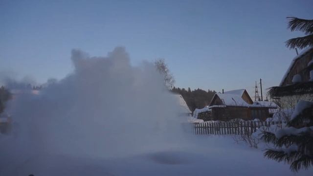 кипяток на морозе -39  Томск