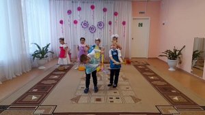 Танец "Уборка". МБДОУ "Детский сад №44" г. Северск - 2021