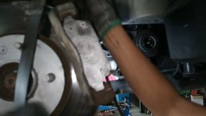 chevrolet Orlando replace drive belt