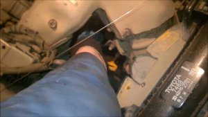 Замена масла и масляного фильтра + промывка движка 4SFE Toyota Vista Sv30