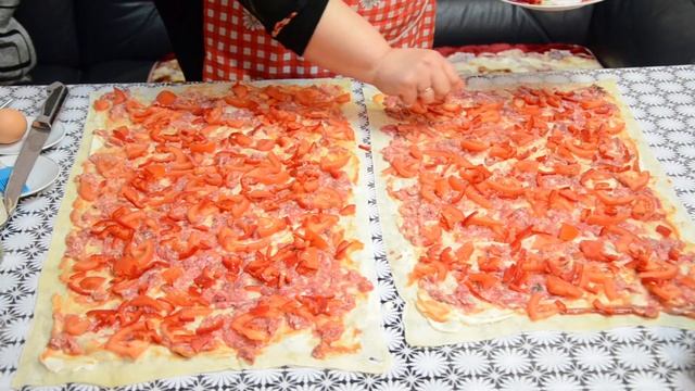 Запеченный рулет из лаваша с мясом и овощами.ВКУСНЕЕ НЕТ! смотреть онлайн