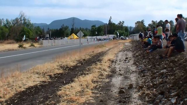 Nissan March K10 "El Kamikaze" vs Evo VII смотреть онлайн