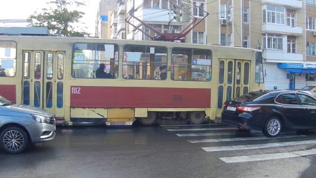 Ростовские трамваи на М.Горького / Ворошиловском. 14.11.23г смотреть онлайн