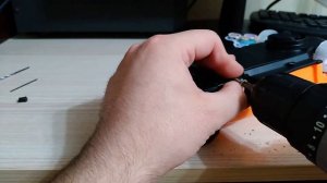 Ремонт детской игрушки, ремонт колеса детской машинки