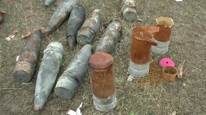 Российские саперы в Нагорном Карабахе начали разминирование вокруг аэропорта Степанакерта