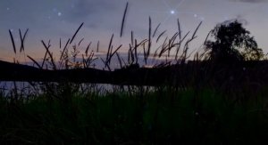 Вечернее озеро "Баланкуль."  Отдых, сон, медитация и работа.