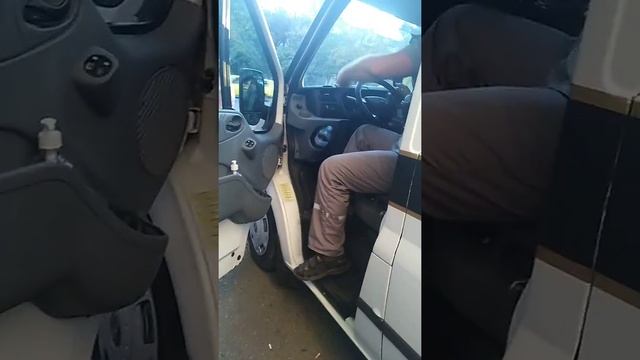 ПБ Анубис в Одессе обворовывает трупы смотреть онлайн