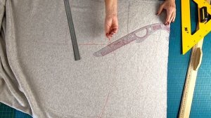 Теплая туника без выкройки из Ангоры. Построение туники с цельнокроеным рукавом сразу на ткани.mp4