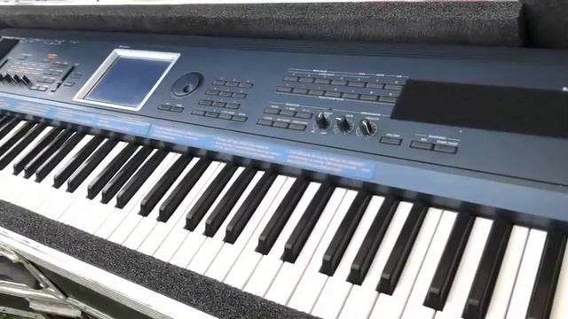 Otro ocupa mi lugar Compositores: Jose Miguel Gallardo Vera смотреть онлайн