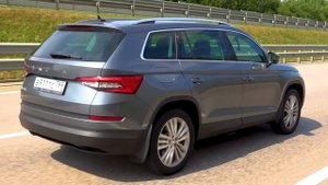 Skoda Kodiaq против  Hyundai Tucson: альфа самцы понаехали. ТЕСТ ДРАЙВ ОБЗОР 2021