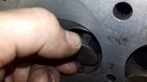 Люфт клапанов