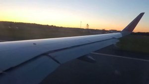 Взлёт в Пулково, ночной вид на Санкт-Петербург