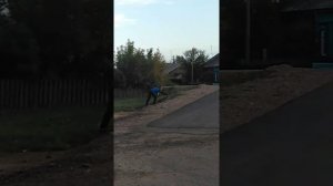 Ворует медь в Деревне