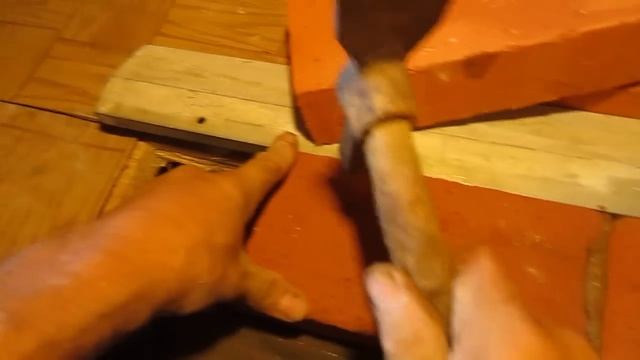 Кладка кирпича печи первого ряда