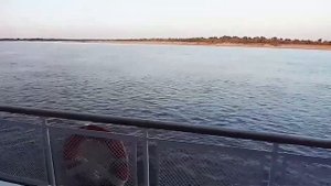 Теплоход "Александр Невский" раннее утро на Волге 16 августа 2018 года