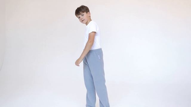 Светло-серые штанишки из флиса смотреть онлайн