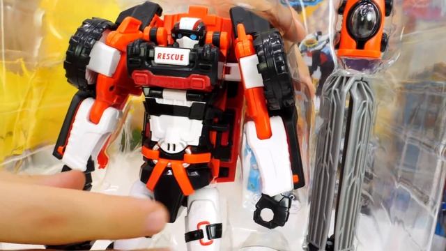 Видео обзор новинок. Трансформеры Tobot Athlon. Распаковка роботов для мальчиков.