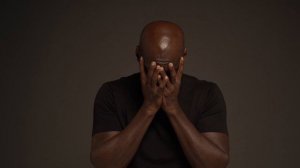 МАРИНА АБРАМОВИЧ. ЖУТКИЙ ЭКСПЕРИМЕНТ! НА ЧТО СПОСОБНЫ ЛЮДИ?! ритм 0, социальный эксперимент