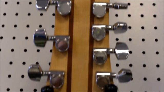 A Look at the Ibanez AX7221 7 String Guitar смотреть онлайн