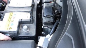 Hyundai i30 - Battery Replacement