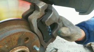 ТОРМОЗНЫЕ КОЛОДКИ дисковые тормоза замена на новые колодки всех автомобилей со схожей конструкции