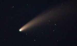 Впервые за 50 тысяч лет: к Земле приблизилась зеленая комета / События на ТВЦ