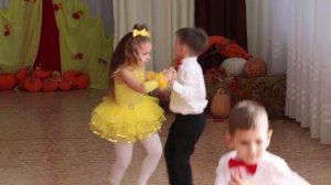 Танец "Капельки по стеклу стучат"