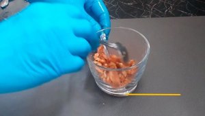 Груши, запечённые с грецкими орехами и голубым сыром в микроволновке.Pears with walnuts and  cheese