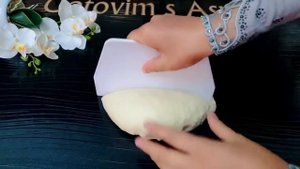 НАУЧИЛА ВСЕХ ПОДРУГ ГОТОВИТЬ ТАКИЕ ВКУСНЯШКИ! БЕРУ КЕФИР И ЧЕСНОК! ПИРОЖКИ ТЕПЕРЬ НЕ ДЕЛАЮ.