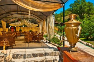 Отдых в Алуште с детьми частный сектор. Жилье в Алуште посуточно. «Наш Дворик» ГОСТЕВОЙ ДОМ