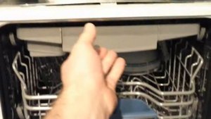 AO.Com review on a Bosch SPV69T00GB Slimline Dishw