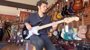 Squier Bronco Bass Guitar Demo