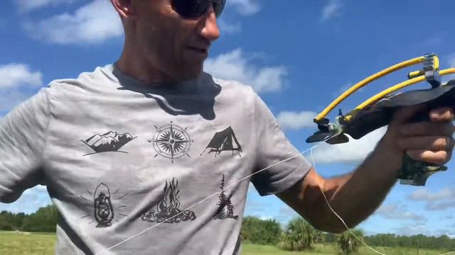 Рыбалка с Рогаткой охота Рыбалка с рогаткой .. Флорида охотимся рыбачим на канале .. смотреть онлайн