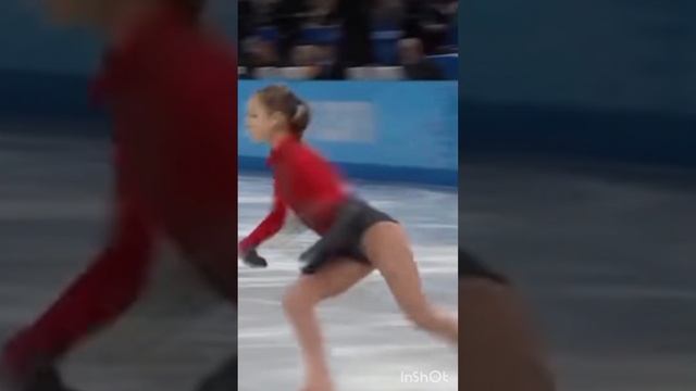 Девочка в красном пальто командный турнир ои 2014?4 этап @figureskating_12 #липницкая #олимпиада