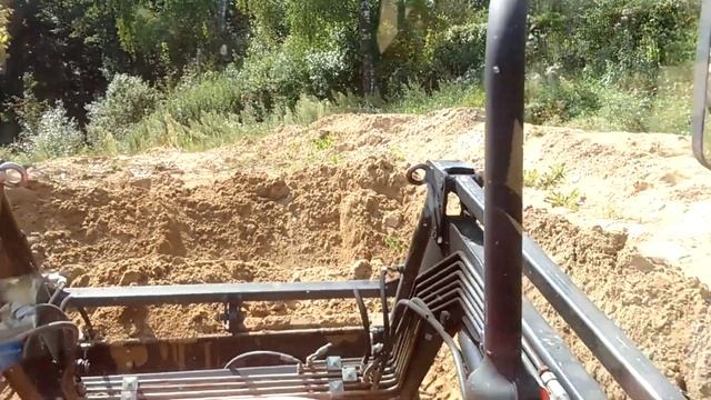 Работа фронтальным погрузчиком Донг-Фенг 244 смотреть онлайн