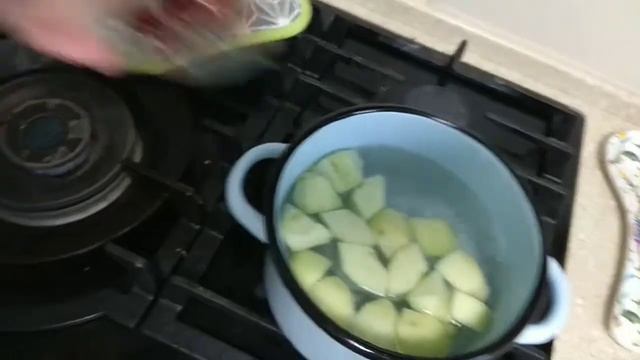 Компот из Яблок и шиповника. 